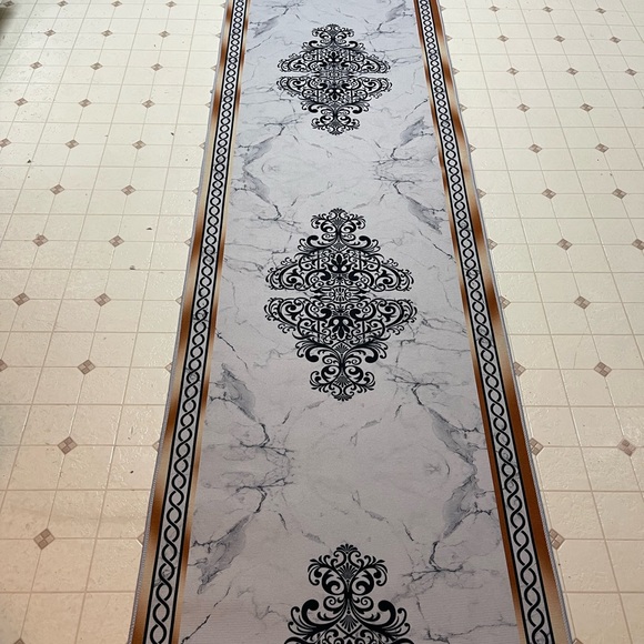 Modern Simplicity Crystal Velvet Runner Rug - Fashionable Printed Marble Pattern - Picture 6 of 7